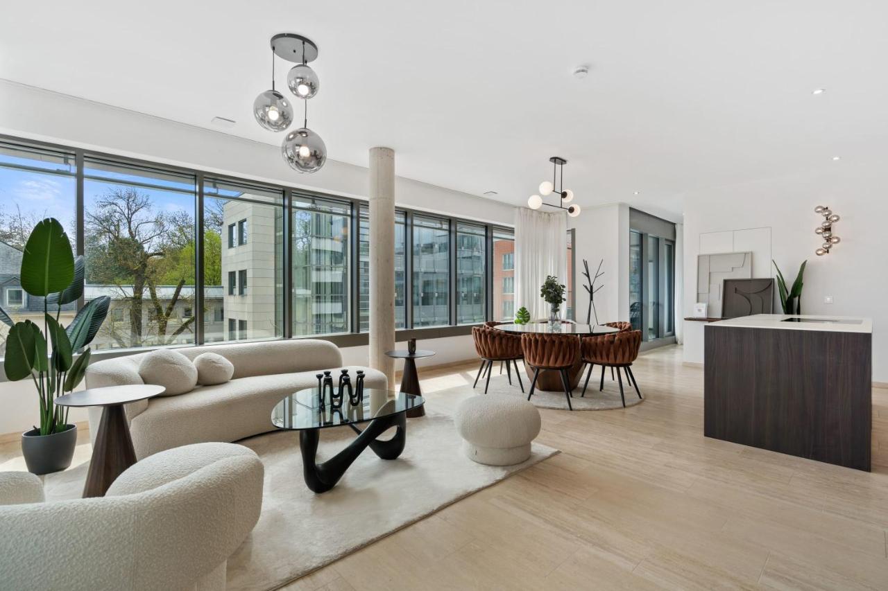 Elegant 2Br With Balcony In Heart Of Luxembourg Apartment ภายนอก รูปภาพ