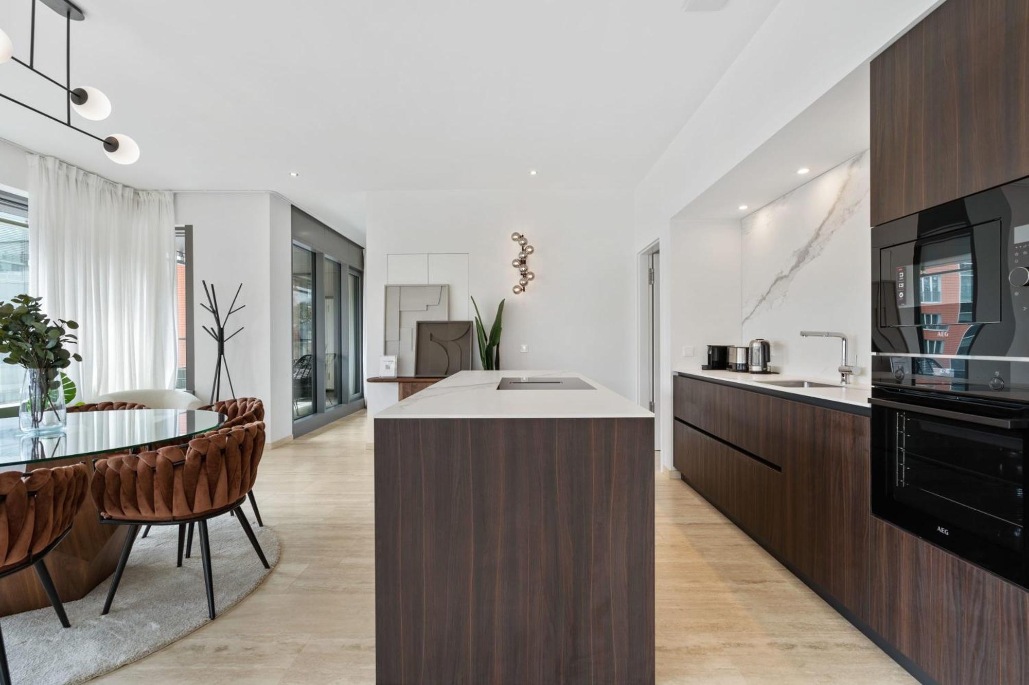 Elegant 2Br With Balcony In Heart Of Luxembourg Apartment ภายนอก รูปภาพ