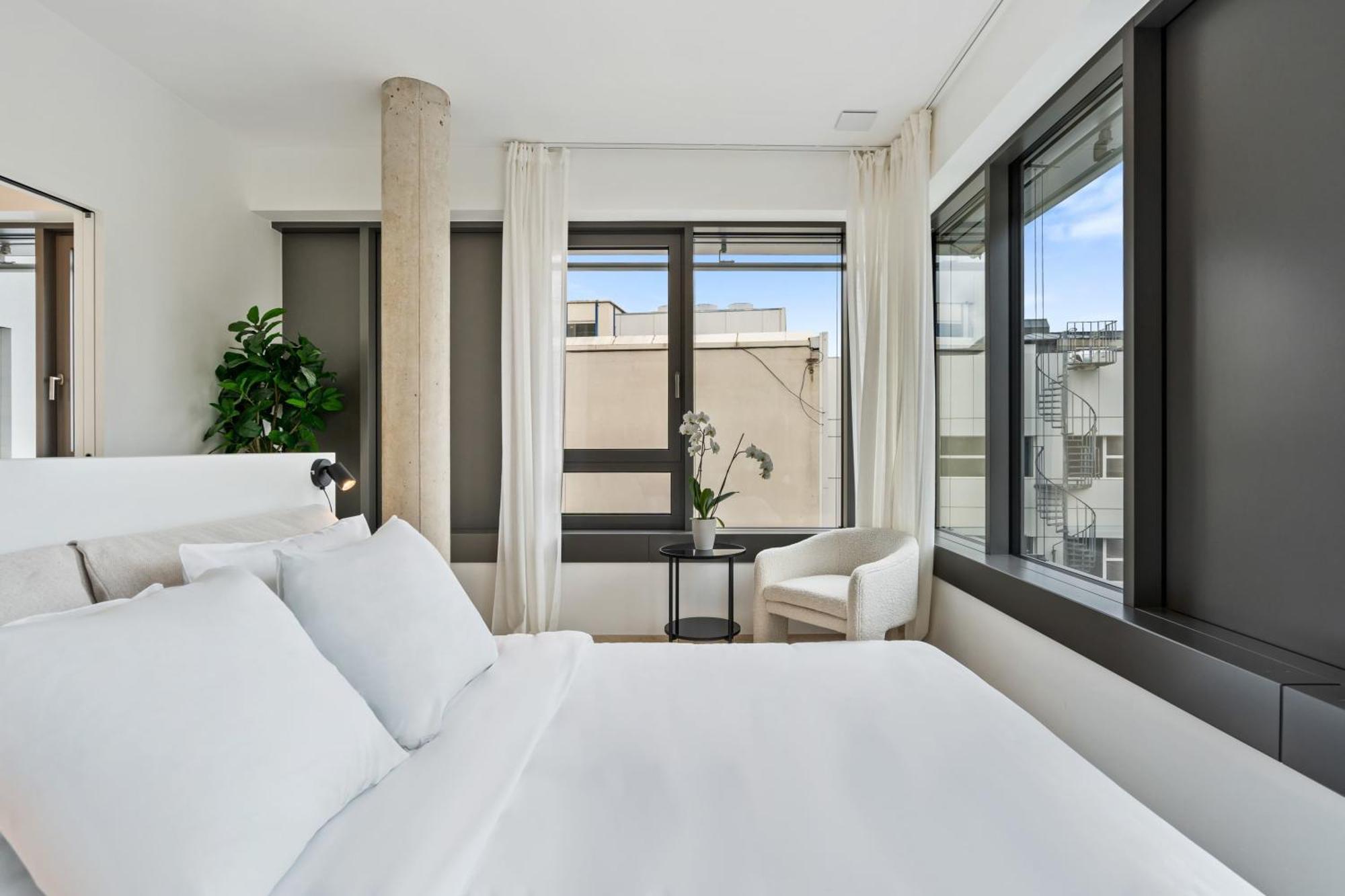 Elegant 2Br With Balcony In Heart Of Luxembourg Apartment ภายนอก รูปภาพ